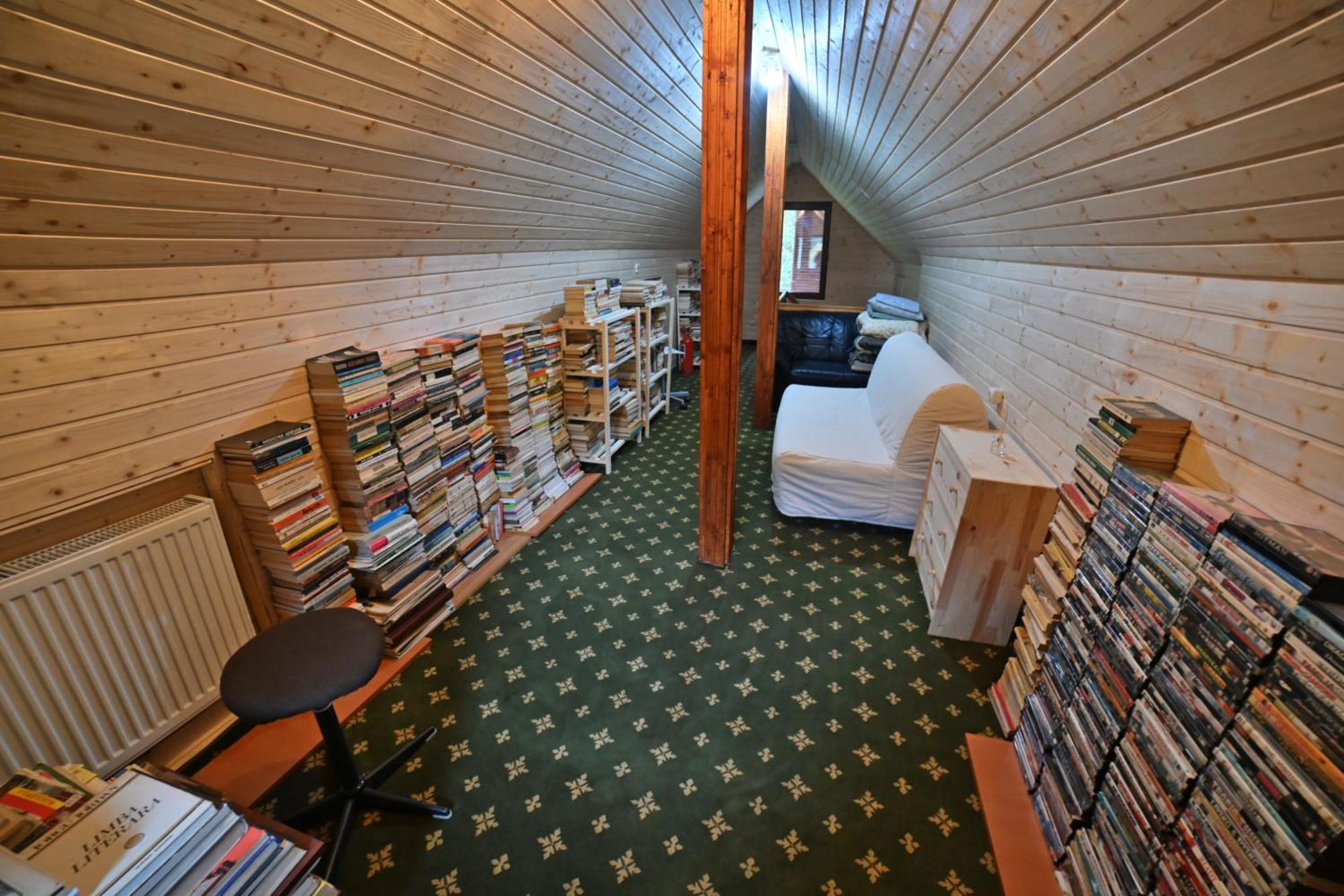 Casa De Vacanta Satic Piatra Craiului La Doi Viermi Esterno foto