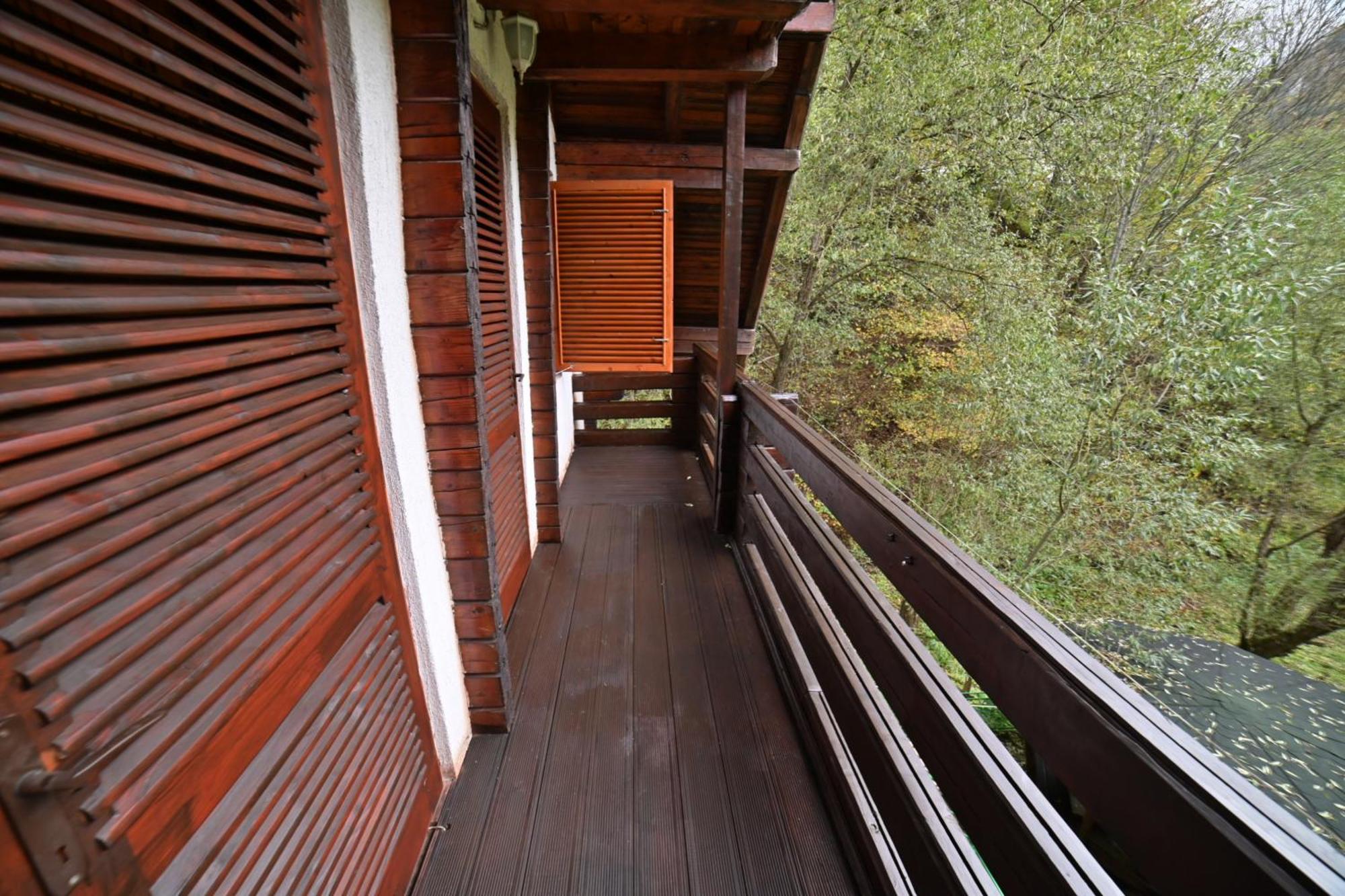 Casa De Vacanta Satic Piatra Craiului La Doi Viermi Esterno foto