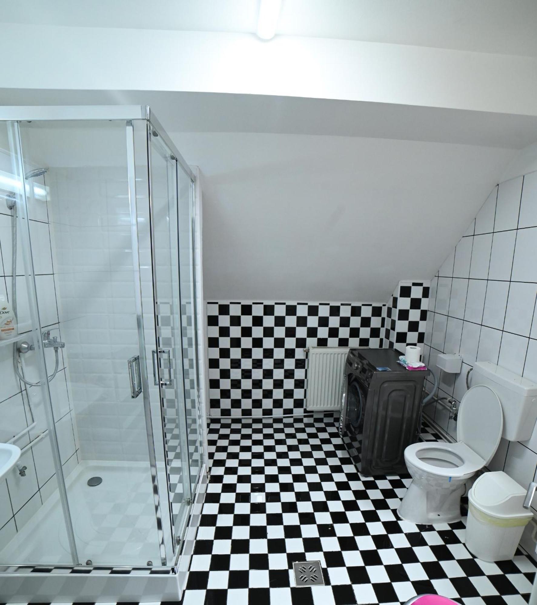 Casa De Vacanta Satic Piatra Craiului La Doi Viermi Esterno foto