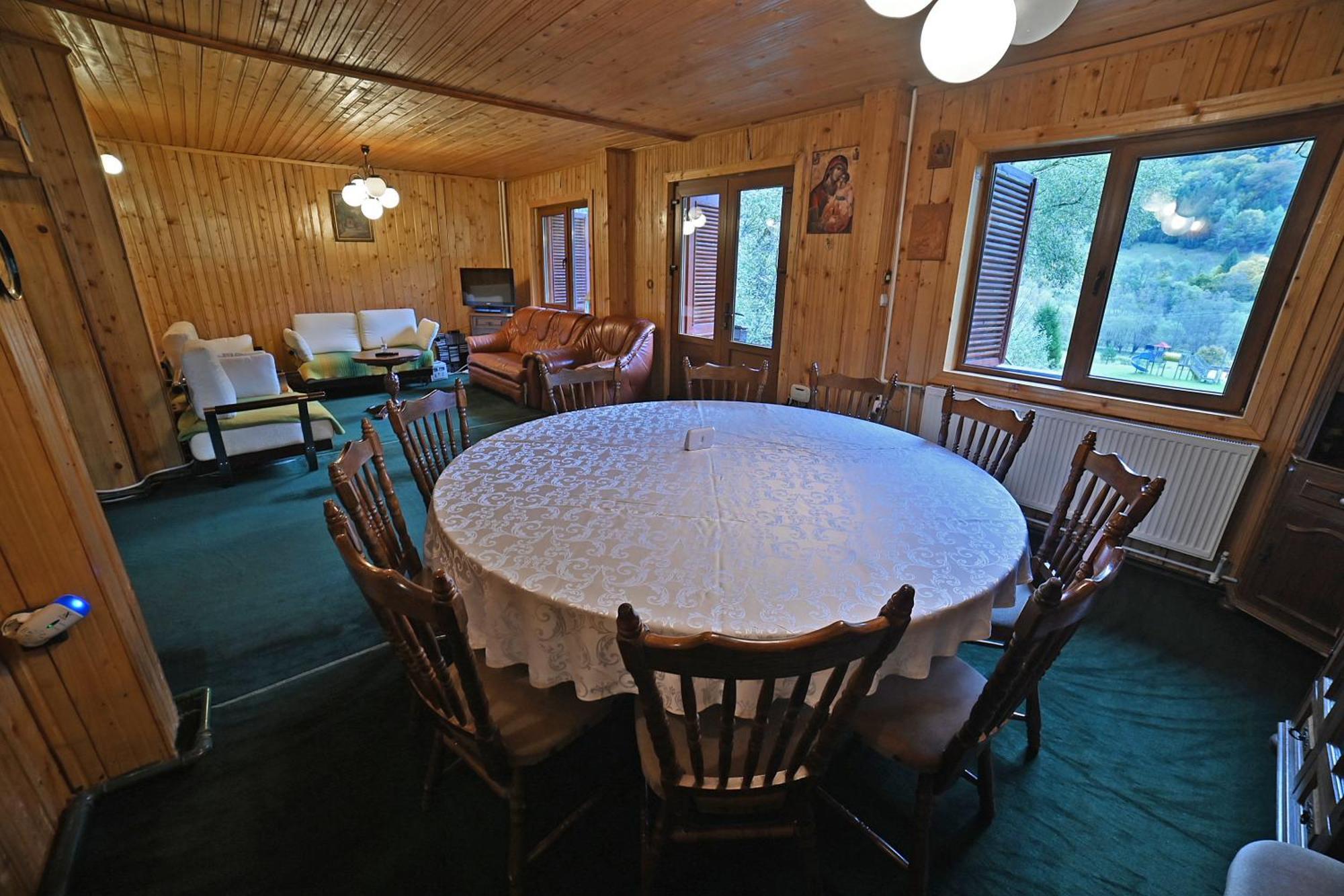 Casa De Vacanta Satic Piatra Craiului La Doi Viermi Esterno foto